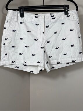 Telluride Clothing Co. 
Women’s White Cotton Shorts with Navy Whale Print